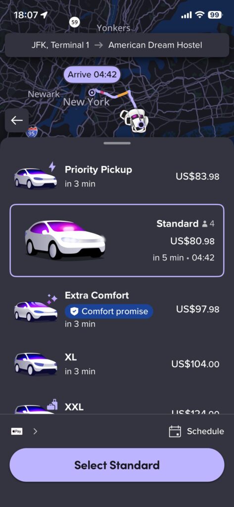 Lyftで出発地と目的地を元に費用を確認している画像